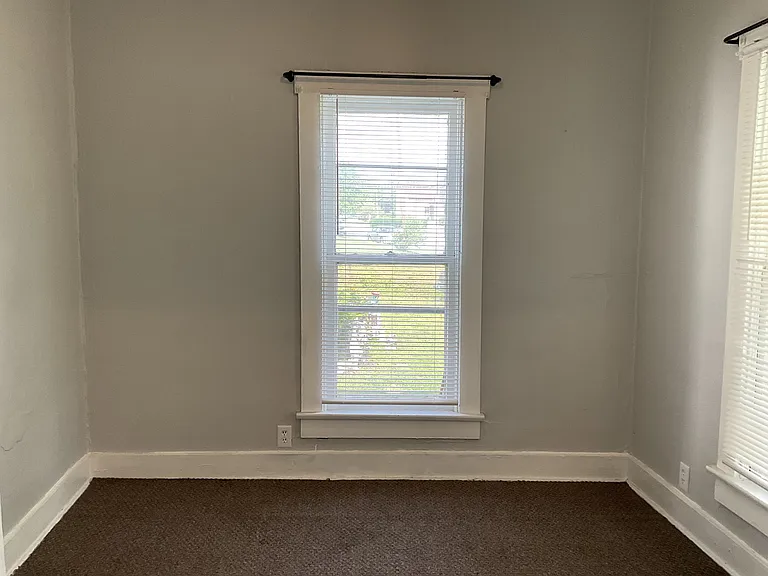 1807 Hale Ave — Photo 5