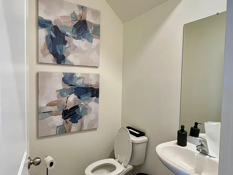 1001 Saylors Pl — Photo 5