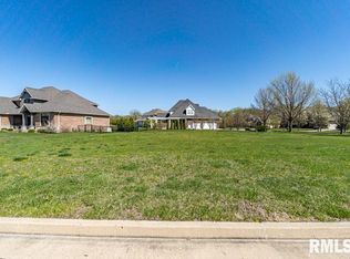 3205 W Saint Charles Pl, Peoria, IL