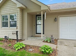 2201 Swan Dr, Norwalk, IA 50211