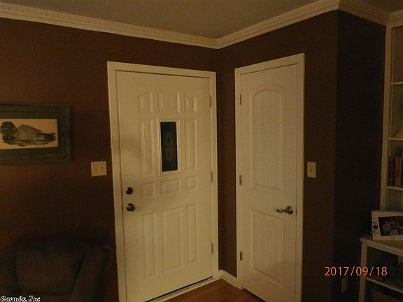 2nd image of 1904 W Arch Ave