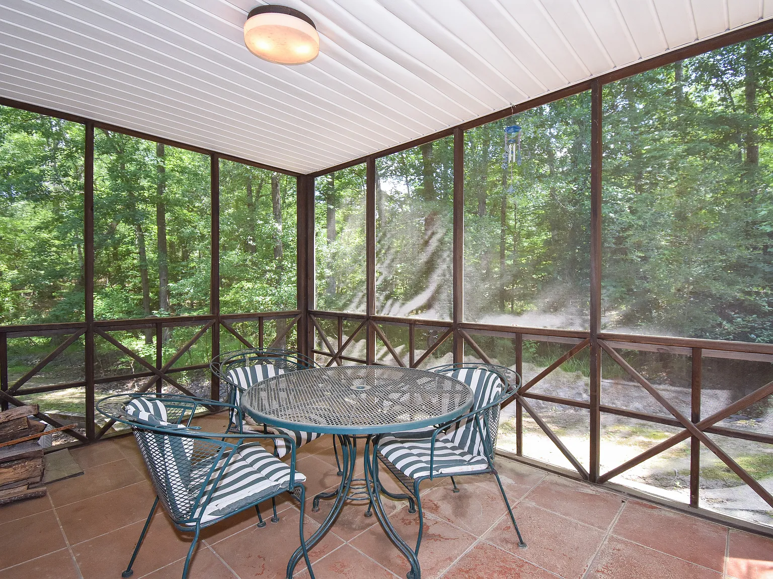 2 bed, 1176 sqft, $1,650 — Photo 3