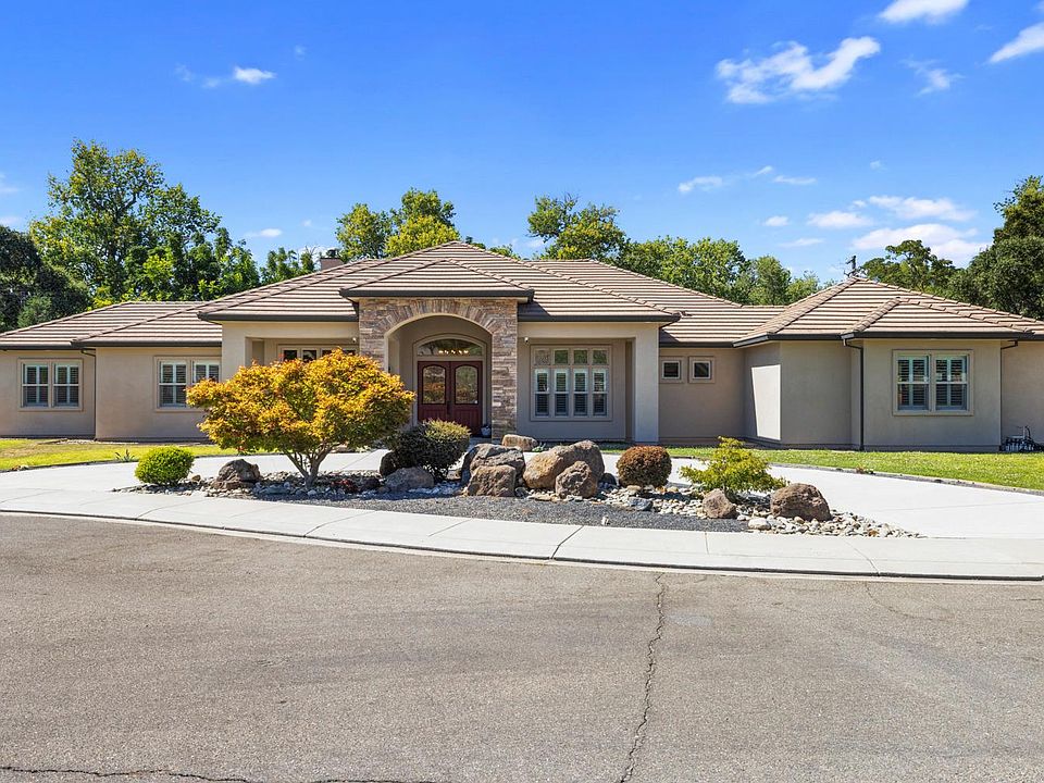 1st image of 10725 Goldsborough Cir