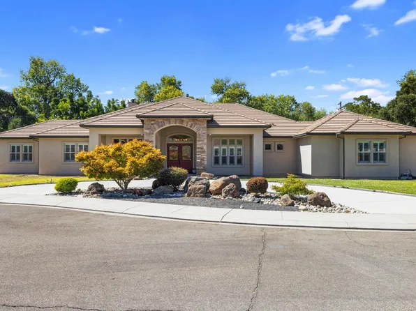 10725 Goldsborough Cir, Oakdale, CA 95361