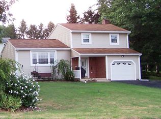 2141 Long Ln, Lebanon, PA 17046