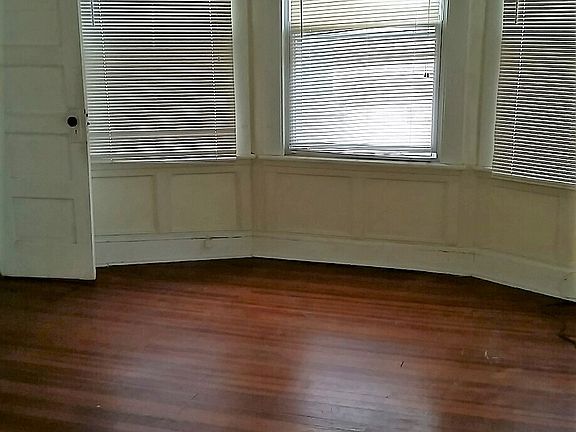 4th image of 3 Parkwood St #3
