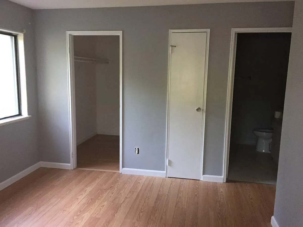 59 Village Brook Ln — Photo 3