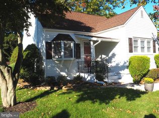 1308 Lakeview Dr, Lansdale, PA 19446
