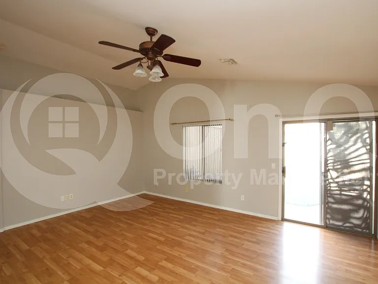 1172 W 18th Ave — Photo 6