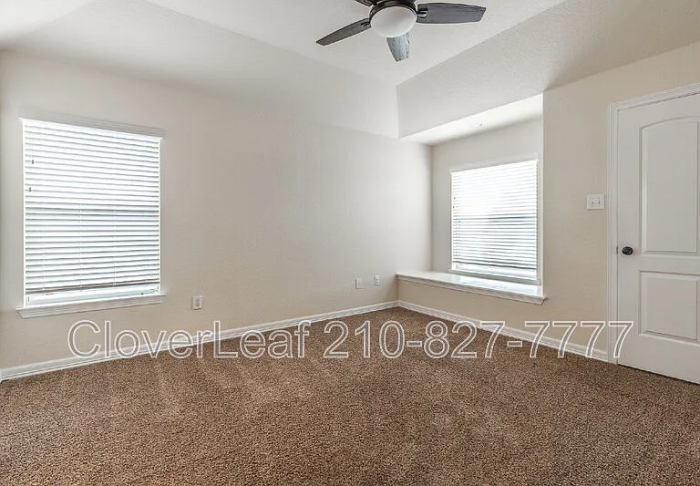 6126 Lowrie — Photo 33