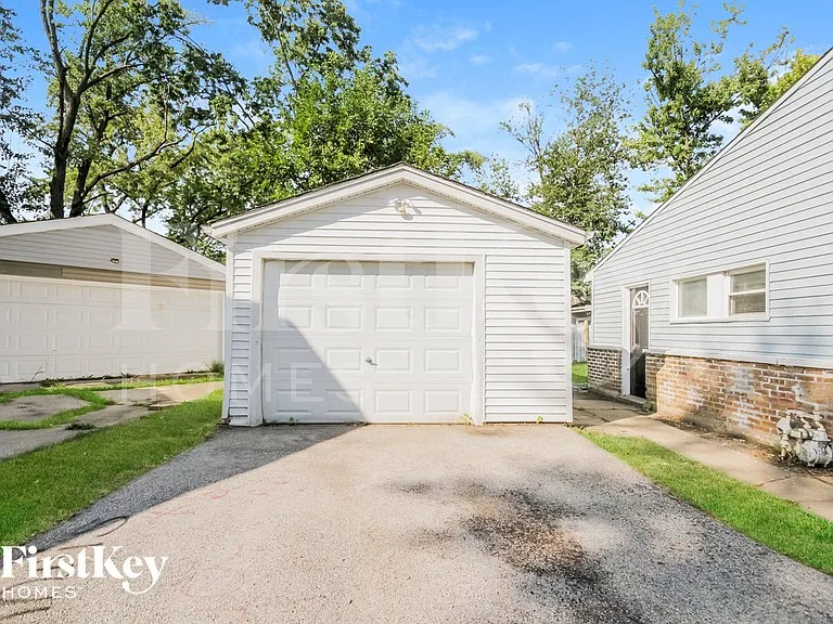 400 Watseka St — Photo 14