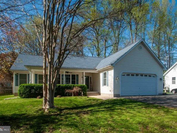 35320 Golf Course Dr, Mechanicsville, MD 20659