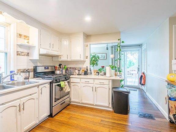 5th image of 198 Highland Ave #1F