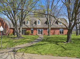 1315 NE 46th St, Topeka, KS 66617