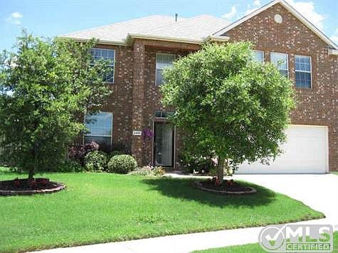 2nd image of 2405 Joliet Pl