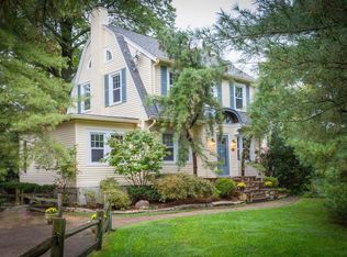 6435 Ridge Rd, Cincinnati, OH 45213