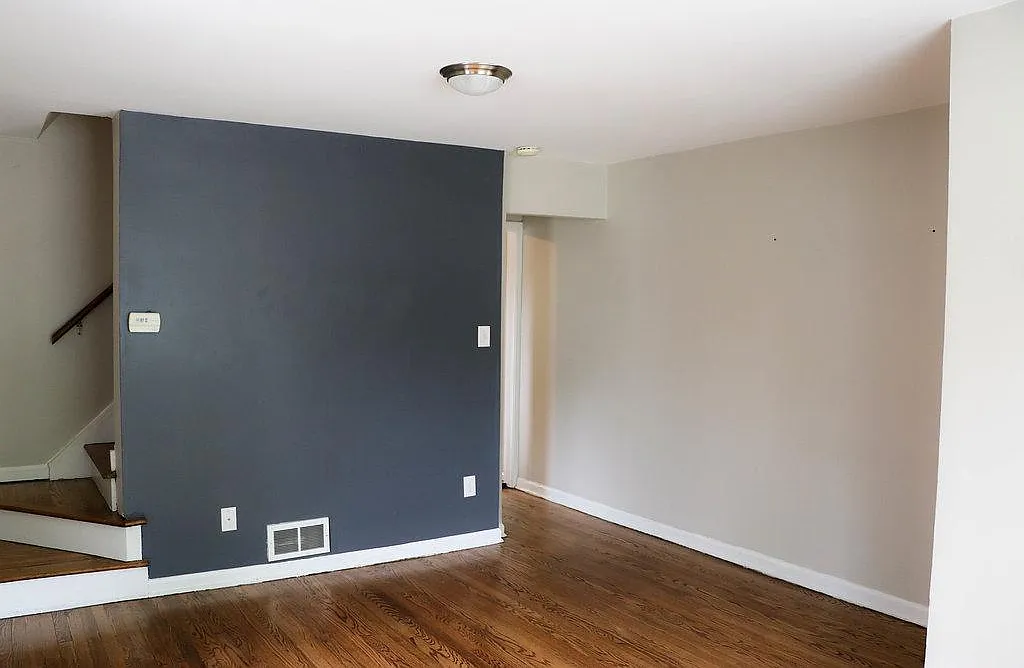 2 bed, 1000 sqft, $1,500 — Photo 3