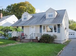 13 Kennedy Rd, Morris Plains, NJ 07950