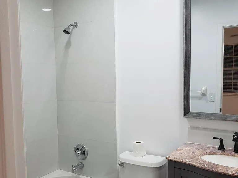 4963 SW 31st Ter #4963 — Photo 11