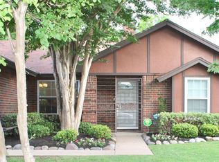 8129 Camelot Rd, Fort Worth, TX 76134