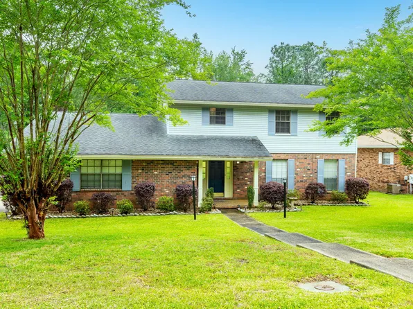 61 Sharmont Dr, Hattiesburg, MS 39402