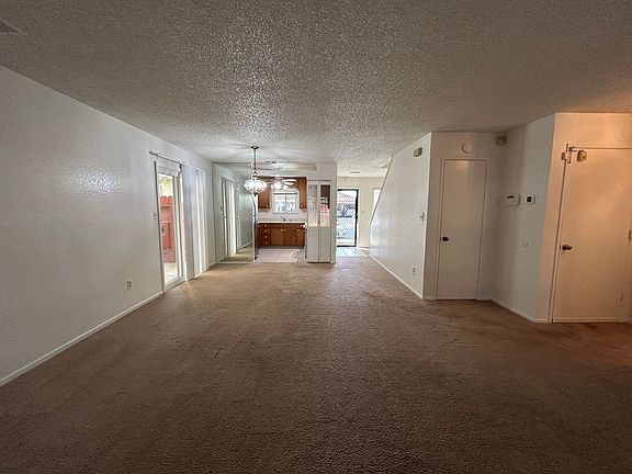 2nd image of 829 Pennington Pl