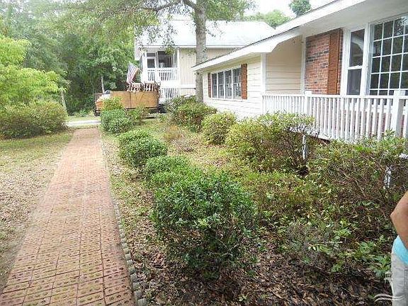 4th image of 106 SW 20th St