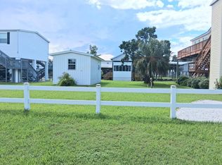 111 SE 903rd Ave, Suwannee, FL 32692