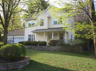 19 Dennis Dr, Clifton Park, NY 12065