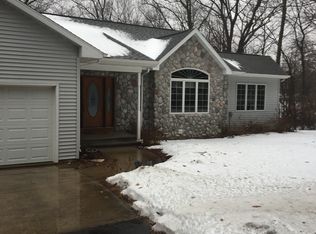 N9419 Sam Crest Ln, Pickett, WI 54964