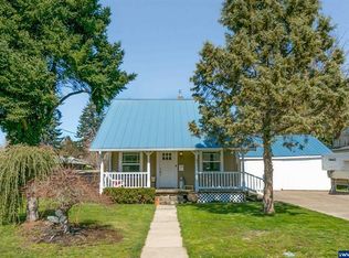 711 E Ash St, Lebanon, OR 97355