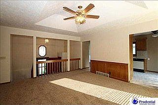 4th image of 8110 S 151st St