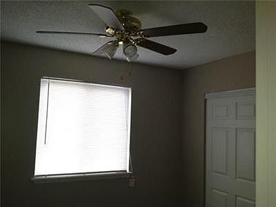 4th image of 11714 Newton Ave