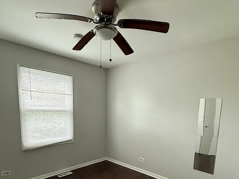 2116 Briar Hill Dr — Photo 10