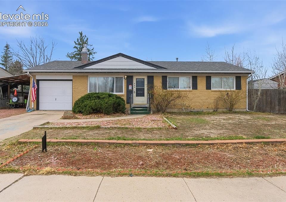 1st image of 904 Potter Dr