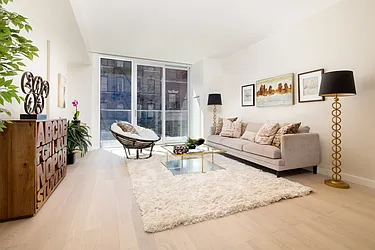 337 East 62nd Street in Lenox Hill