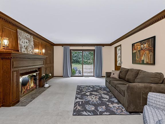 5th image of 51200 Pheasant Run Dr