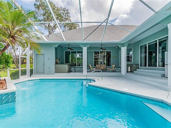 2nd image of 6861 Crescent Oaks Cir