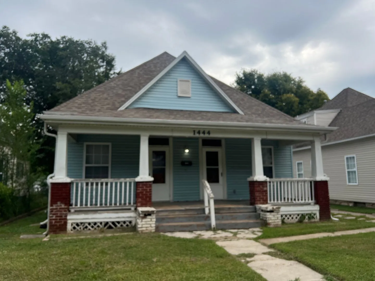 North Springfield 3 Bed / 1 Bath Available! — Photo 1