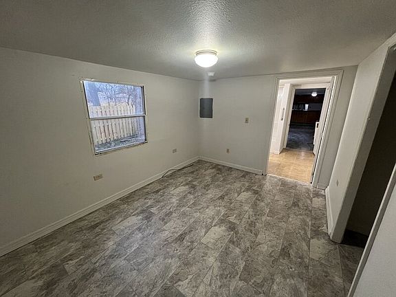 4th image of 140 N Pleasant Ave SE Lot 16