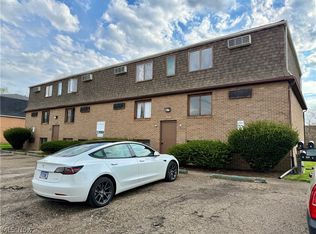 4107 Orchard Dale Dr NW APT 8, Canton, OH 44709