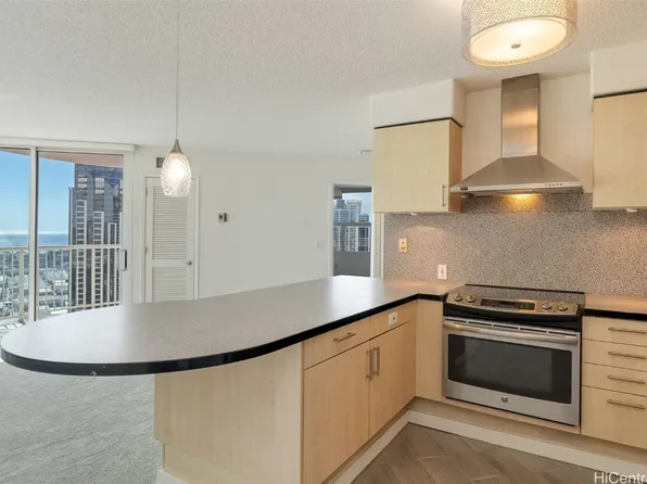 801 S King St APT 3404, Honolulu, HI 96813