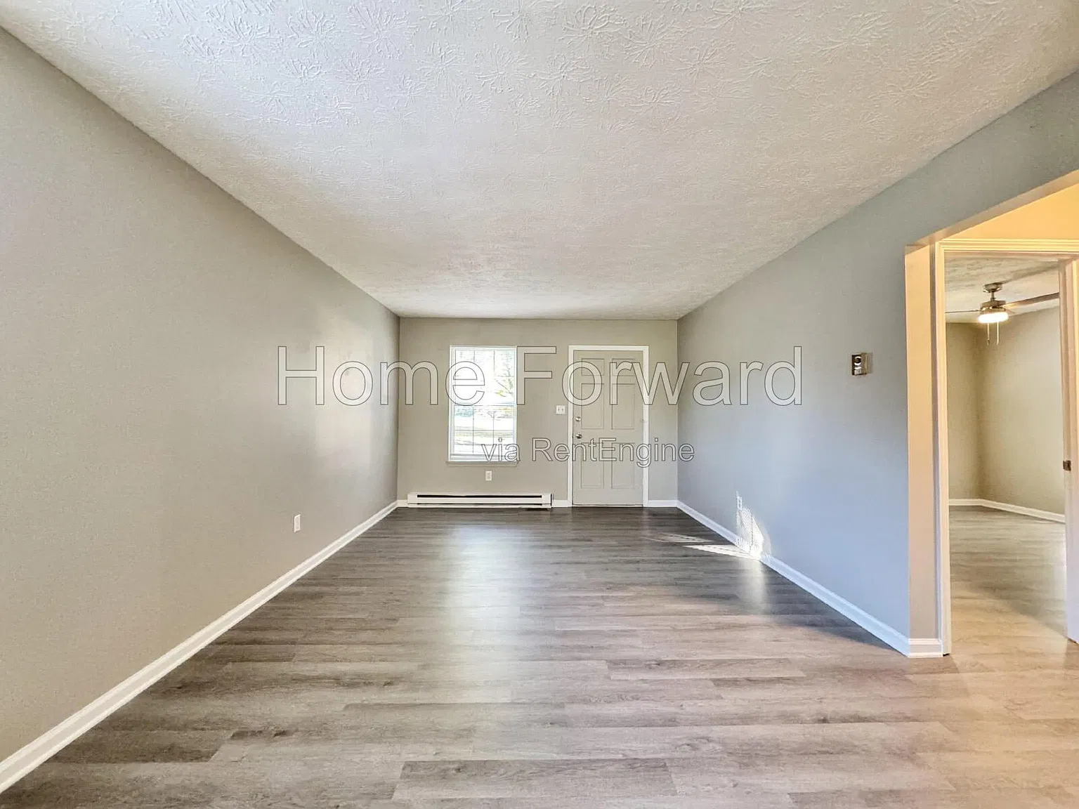 2 bed, 1.0 bath, 875 sqft, $1,025 — Photo 3