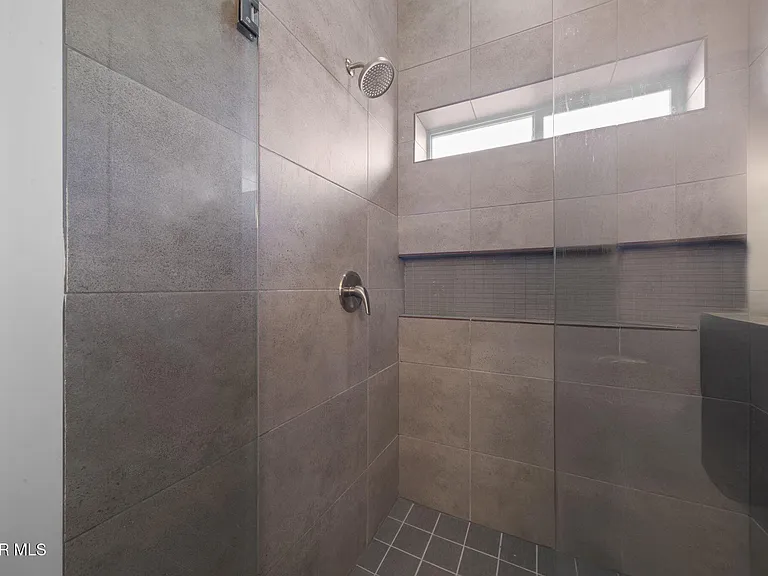 5973 Cartagena Cir — Photo 34