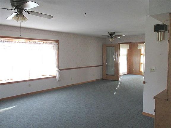 4th image of 1801 Lamar Ln
