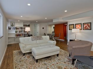 6001 Avon Dr #A1, Bethesda, MD 20814