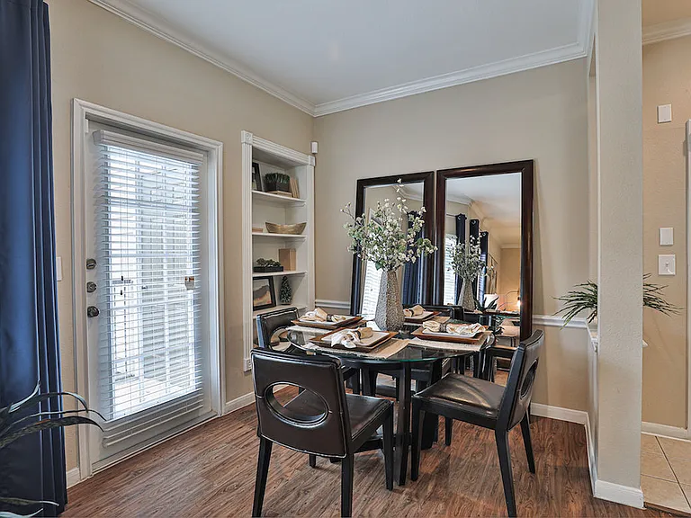 Enclave At Woodbridge — Photo 5