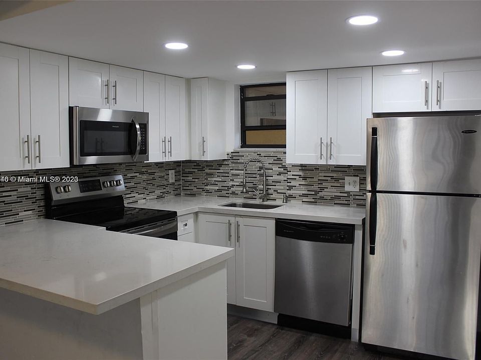 1st image of 8290 Lake Dr APT 504