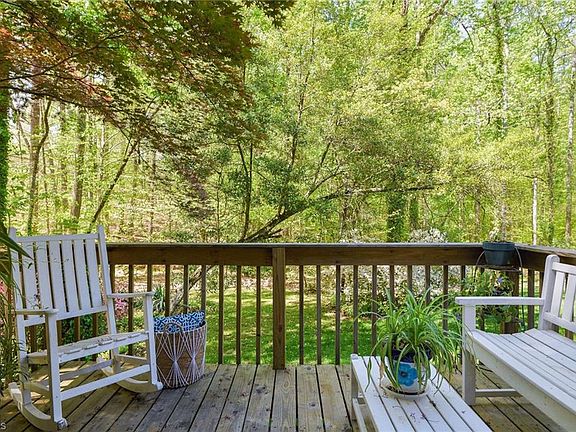 9th image of 7198 Spring Hill Rd