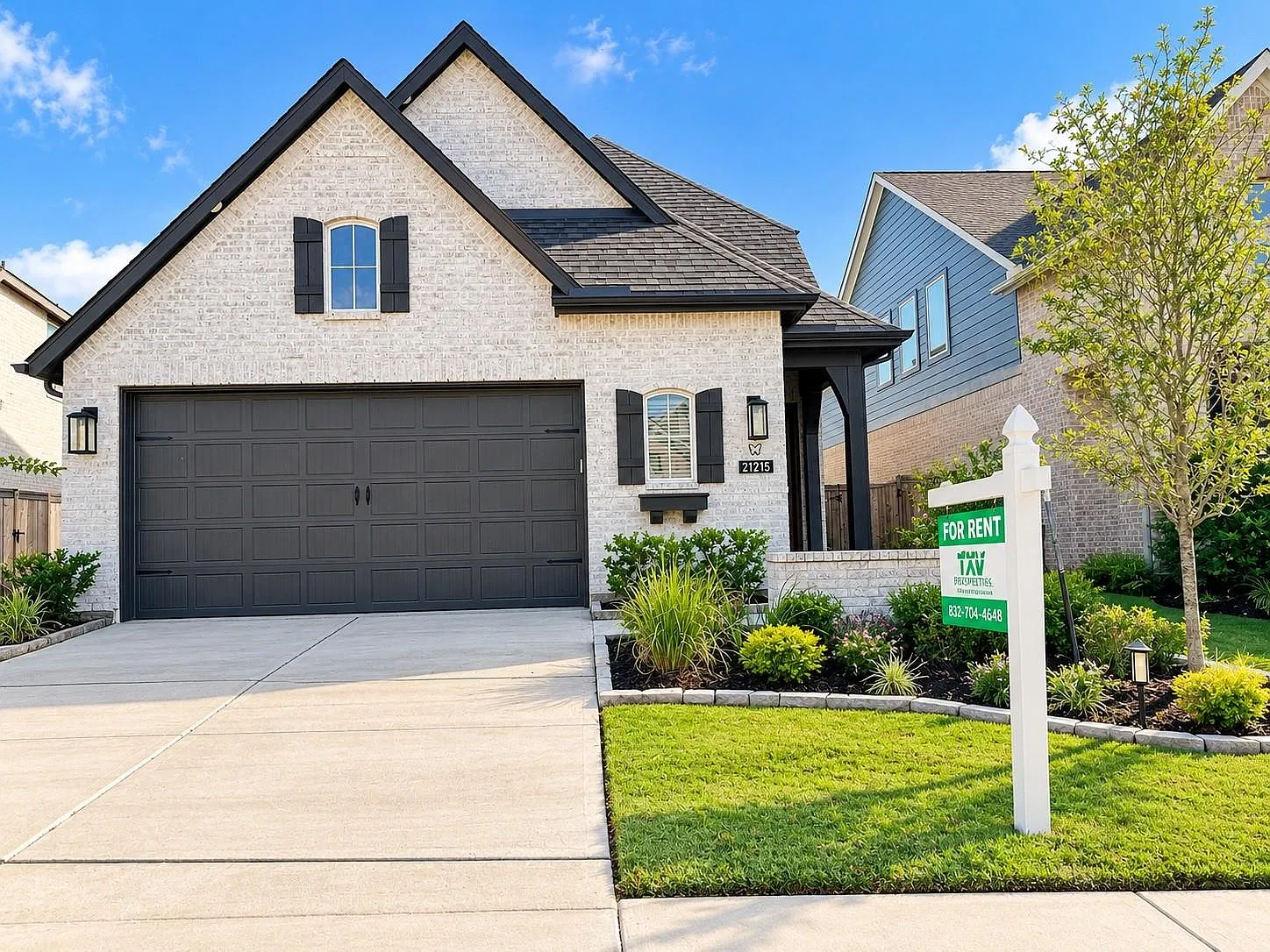 4 bed, 3.5 bath, 2334 sqft, $3,100 — Photo 2